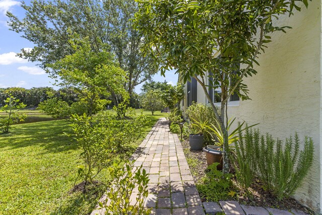 1235 SW Briarwood Dr, Port Saint Lucie, FL 34986 - view of grassy yard