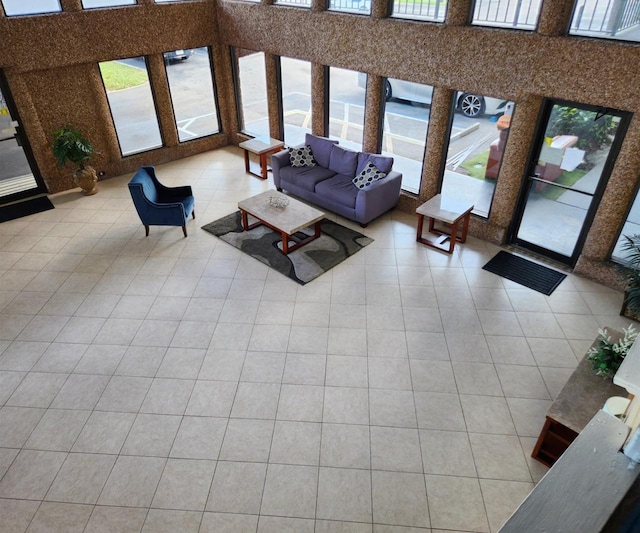 9235 SW 8th St Unit 402, Boca Raton, FL 33428 - community lobby featuring a towering ceiling