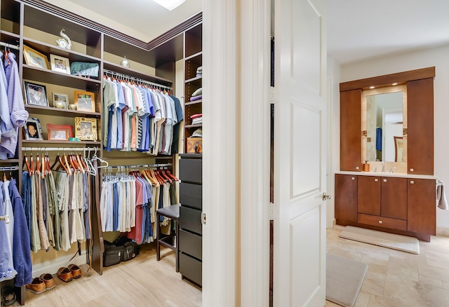 391 Glenbrook Dr, Atlantis, FL 33462 - spacious closet featuring a sink