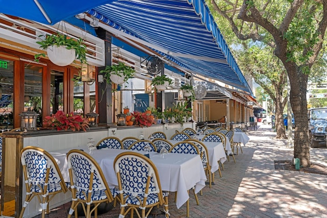 301 NE 7th Ave, Delray Beach, FL 33483 - view of patio / terrace with outdoor dining area