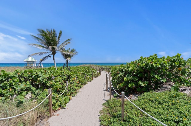 301 NE 7th Ave, Delray Beach, FL 33483 - view of community featuring view of water and beach