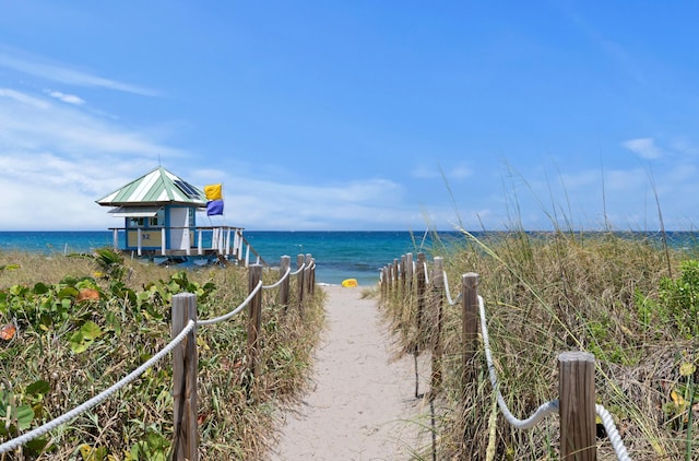 301 NE 7th Ave, Delray Beach, FL 33483 - water view with nearby beach