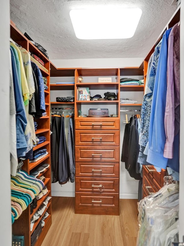 19262 Redberry Ct, Boca Raton, FL 33498 - walk in closet featuring light wood finished floors