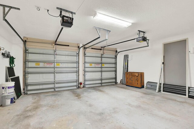 1500 Mariner Bay Blvd Unit 1500, Fort Pierce, FL 34949 - garage with a garage door opener