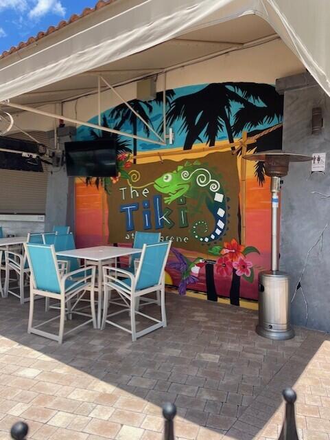 203 Evergrene Pkwy, Palm Beach Gardens, FL 33410 - view of patio / terrace with outdoor dining area