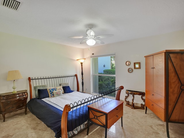 bedroom with a ceiling fan