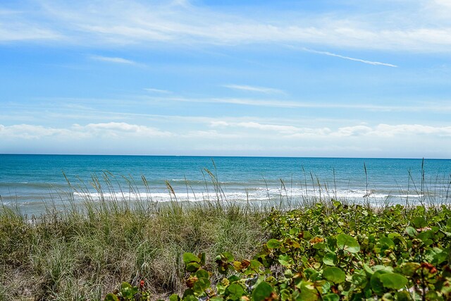 8100 S Ocean Dr, Jensen Beach, FL 34957