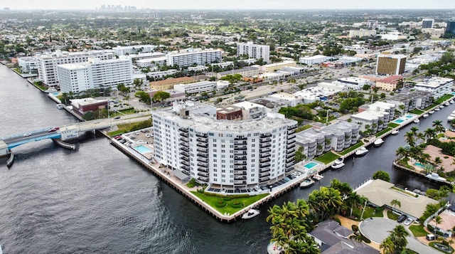 5100 Dupont Blvd Unit 7E, Fort Lauderdale, FL 33308 - view of urban area featuring a nearby body of water