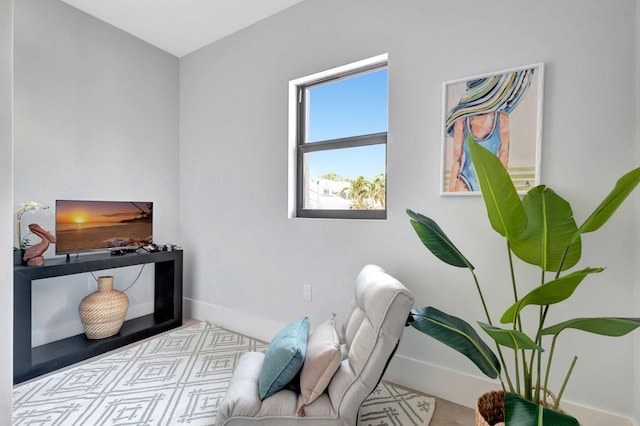 sitting room with baseboards