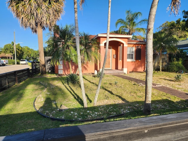 832 N D St, Lake Worth Beach, FL 33460 - view of front of house with stucco siding