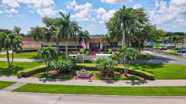 15365 Lakes Of Delray Blvd Unit 106, Delray Beach, FL 33484 - surrounding community with a yard