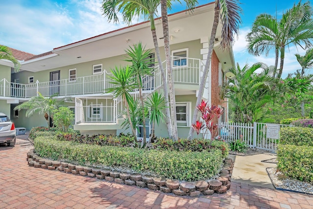 711 NE Harbour Ter Unit 4120, Boca Raton, FL 33431 - view of front of property featuring stucco siding and a balcony