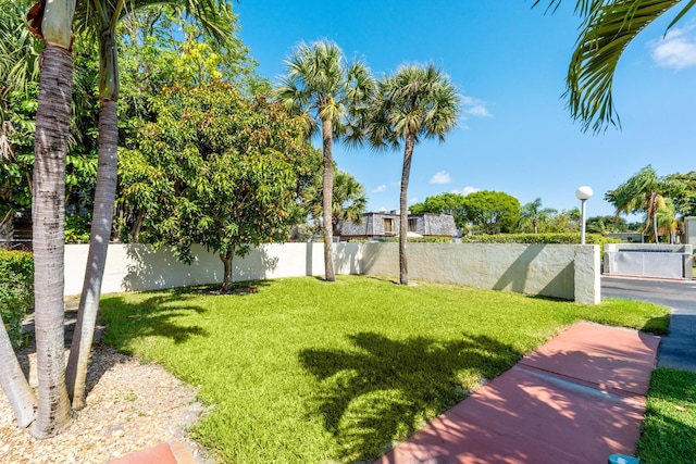 2538 Boundbrook Dr S Unit 140, West Palm Beach, FL 33406 - view of yard