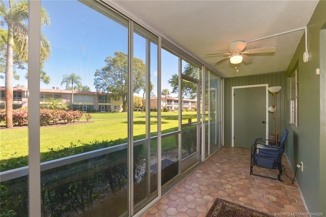 1925 SW Palm City Rd Unit C, Stuart, FL 34994 - unfurnished sunroom with ceiling fan