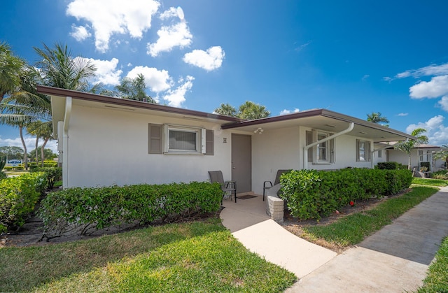 view of front of property with stucco siding