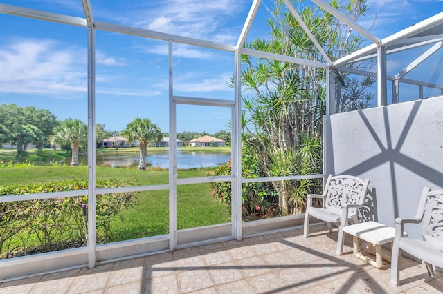 9564 Crescent View Dr N, Boynton Beach, FL 33437 - sunroom with a water view