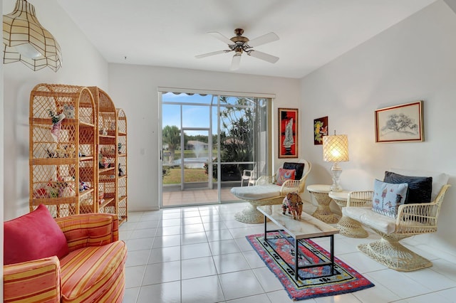 9564 Crescent View Dr N, Boynton Beach, FL 33437 - tiled living area featuring a ceiling fan