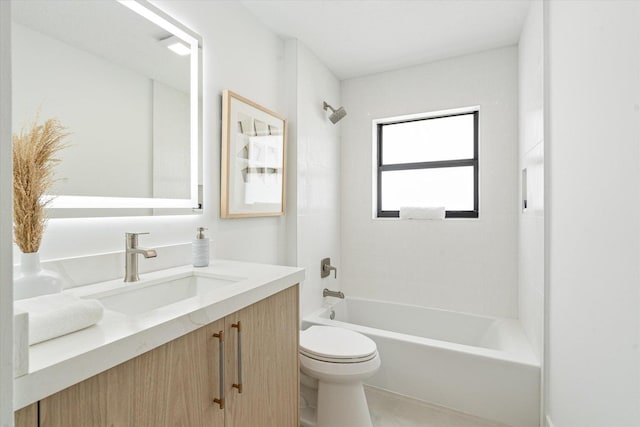 1175 Sea Grape Cir, Delray Beach, FL 33445 - bathroom with toilet, vanity, and shower / washtub combination