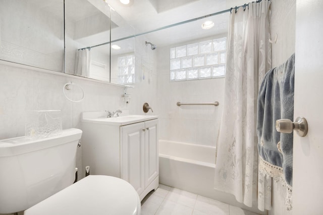 1401 Shore Dr, Lake Clarke Shores, FL 33406 - bathroom featuring shower / bath combo with shower curtain, toilet, tile patterned floors, and vanity