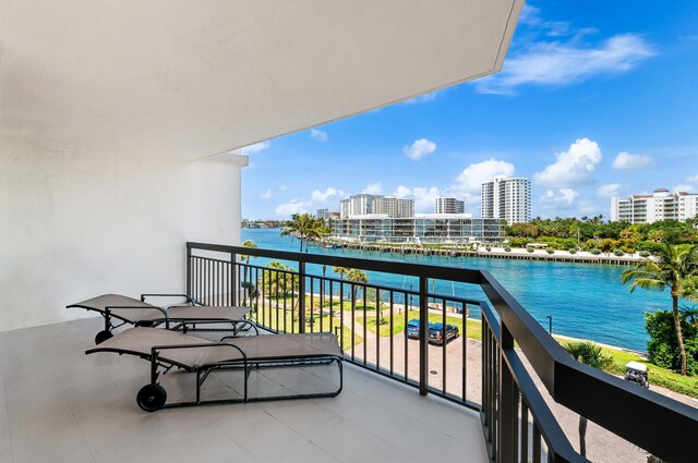 901 E Camino Real Unit 4C, Boca Raton, FL 33432 - balcony with a water view and a city view