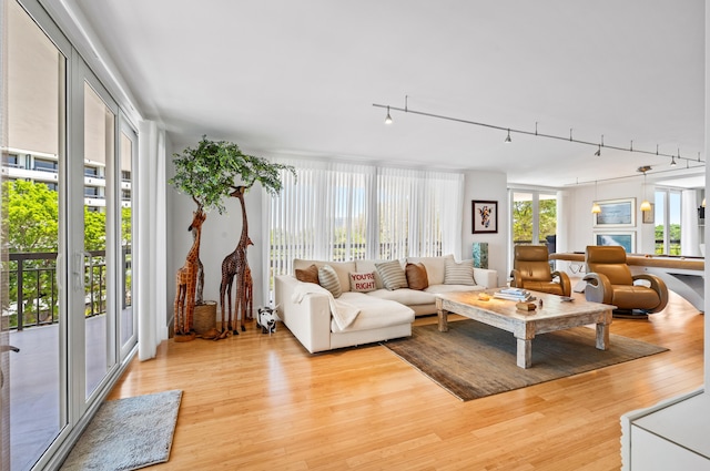 901 E Camino Real Unit 4C, Boca Raton, FL 33432 - living area featuring light wood-type flooring