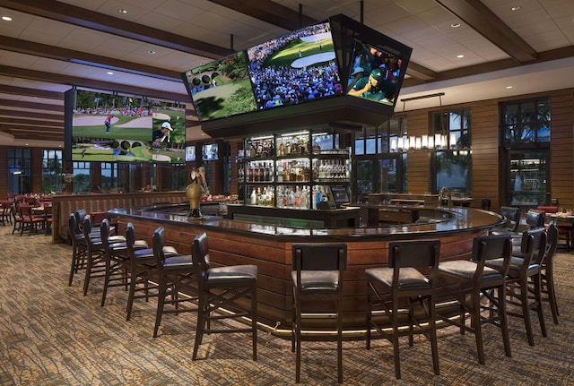 903 Bridgewood Pl, Boca Raton, FL 33434 - community bar area with carpet flooring, beamed ceiling, and recessed lighting