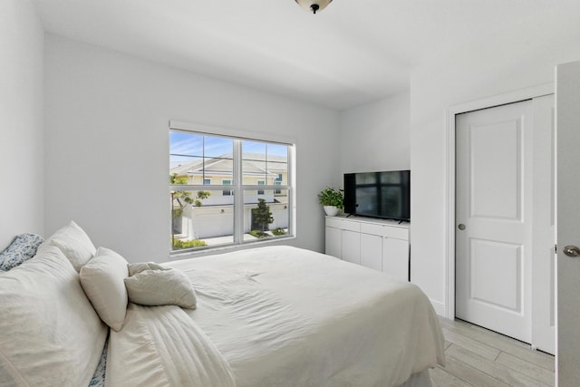 622 Parsons Way, Deerfield Beach, FL 33442 - bedroom with light wood finished floors