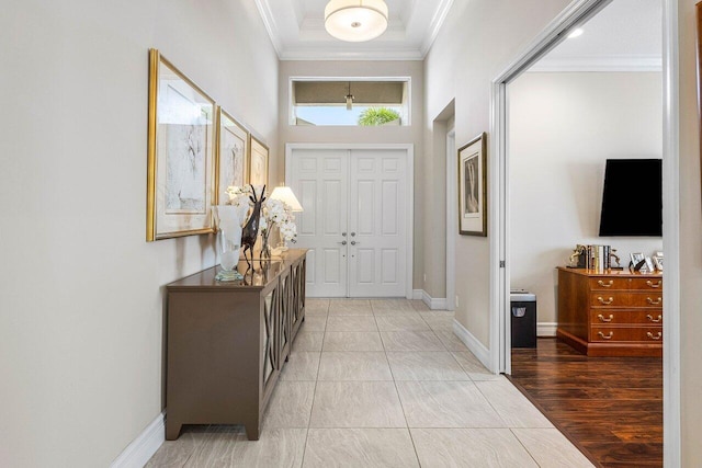 9037 Golden Mountain Cir, Boynton Beach, FL 33473 - foyer featuring ornamental molding and baseboards