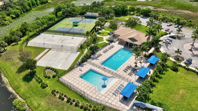 2556 Marshfield Ct, Port Saint Lucie, FL 34953 - drone / aerial view of a pool area