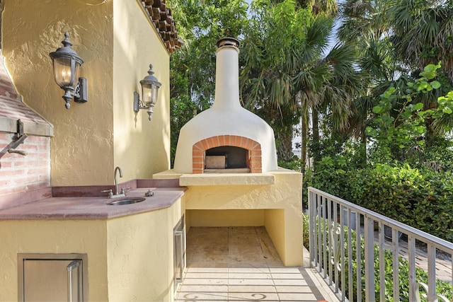 11 Wendy Ln, Stuart, FL 34994 - balcony with a sink