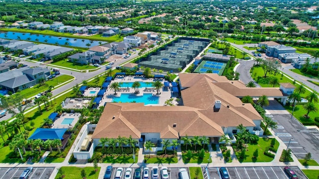 bird's eye view of a pool area