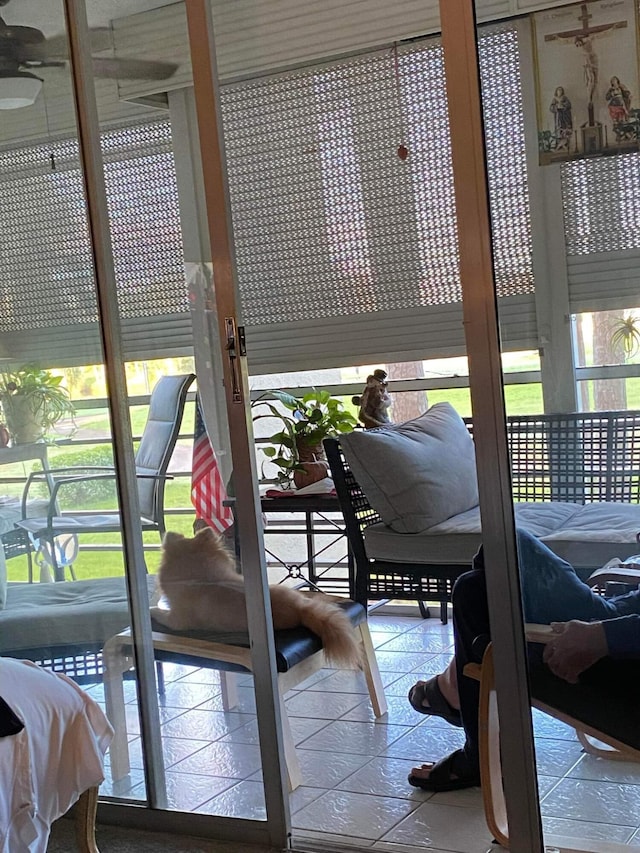 3755 Via Poinciana Unit 203, Lake Worth, FL 33467 - view of sunroom / solarium