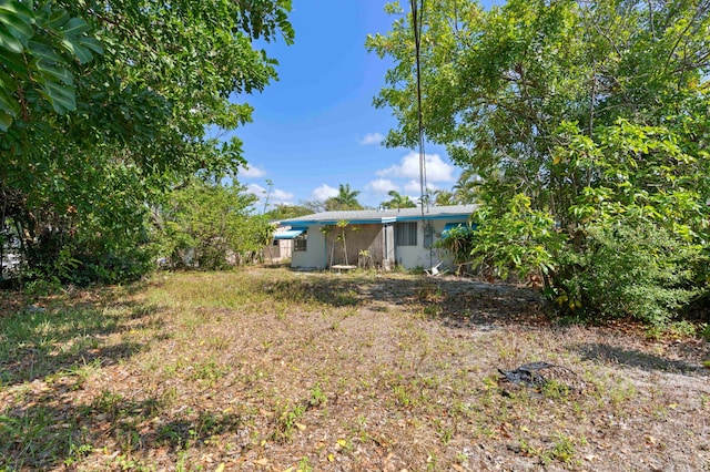 310 SW 2nd St, Boca Raton, FL 33432 - view of yard