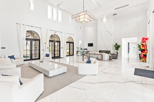 8640 E Baypoint Cir, Parkland, FL 33076 - common area with a towering ceiling