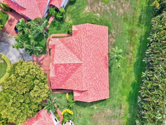 aerial view of property and surrounding area