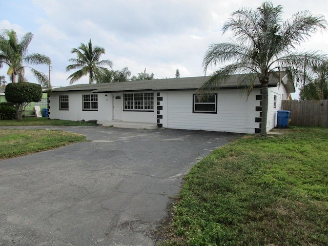 806 Minnesota St, Lantana, FL 33462 - view of ranch-style house