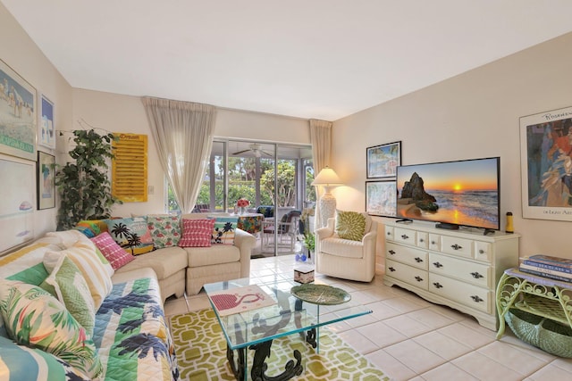 5200 Privet B Pl Unit B, Delray Beach, FL 33484 - living room with light tile patterned flooring