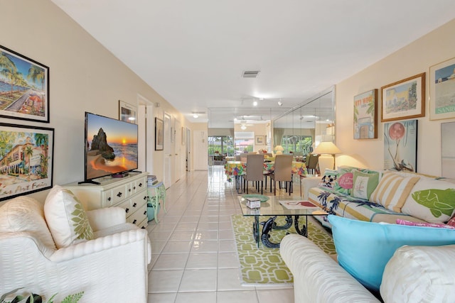 5200 Privet B Pl Unit B, Delray Beach, FL 33484 - living area with light tile patterned floors