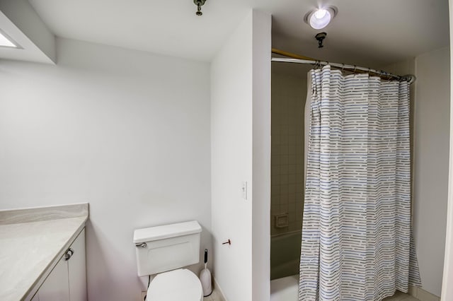 123 Lakeshore Dr Unit 1644, North Palm Beach, FL 33408 - full bathroom with vanity, toilet, and shower / bath combination with curtain