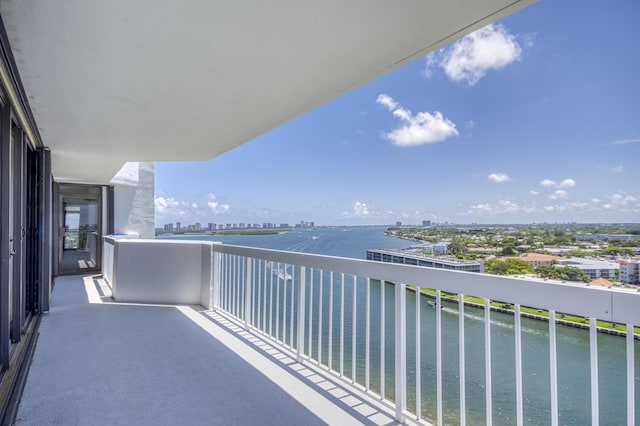 123 Lakeshore Dr Unit 1644, North Palm Beach, FL 33408 - balcony with a city view and a water view