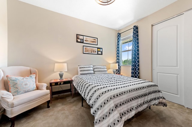 bedroom with carpet