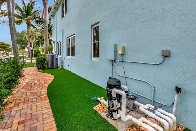 40 Country Lake Cir, Boynton Beach, FL 33436 - view of yard with cooling unit