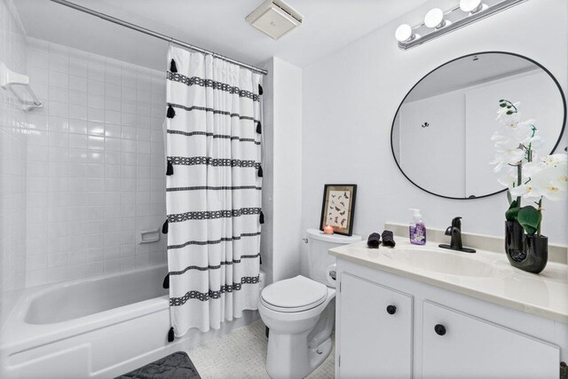 14623 Bonaire Blvd Unit 405, Delray Beach, FL 33446 - bathroom with toilet, shower / bath combo, vanity, and tile patterned flooring