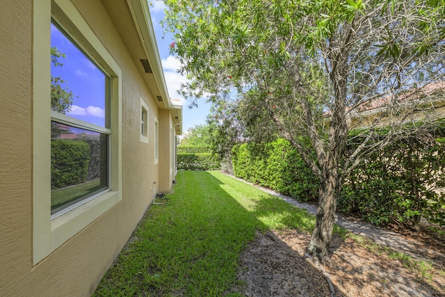 10250 SW Azzo Ln, Port Saint Lucie, FL 34986 - view of green lawn