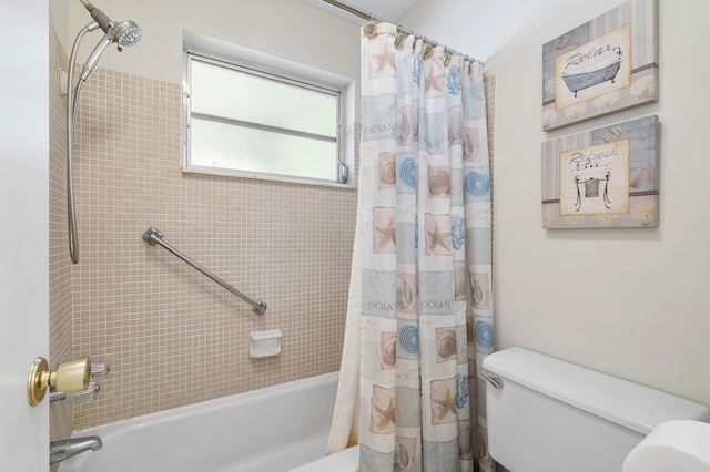 195 High Point Ter E Unit C, Delray Beach, FL 33445 - bathroom featuring shower / bath combination with curtain and toilet
