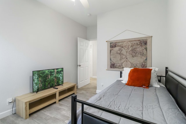 18 S D St, Lake Worth Beach, FL 33460 - bedroom featuring baseboards and a ceiling fan