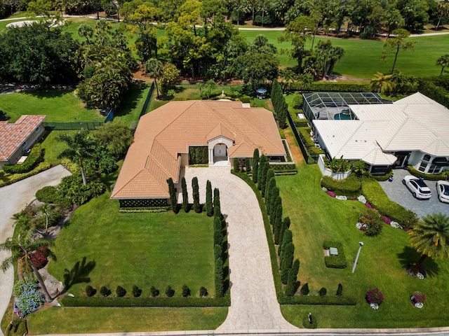 aerial view of property and surrounding area