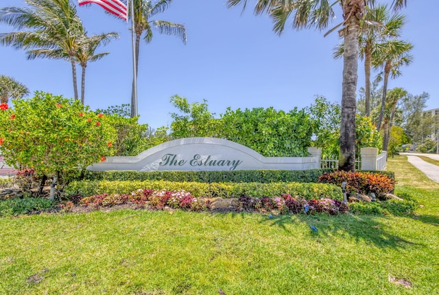 3704 Fairway Dr N, Jupiter, FL 33477 - community sign featuring a lawn