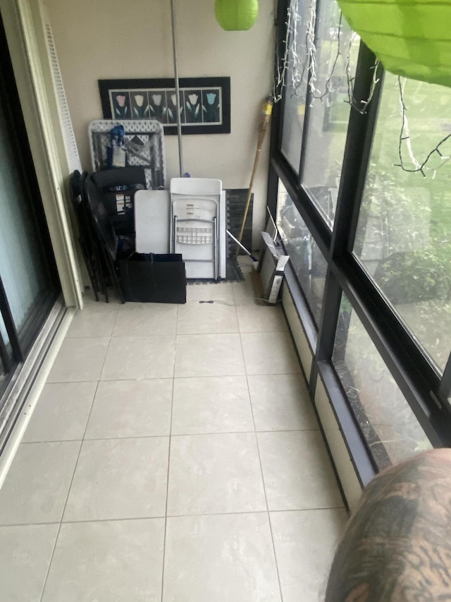719 Sunny Pine Way Unit G1, Greenacres, FL 33415 - view of sunroom / solarium