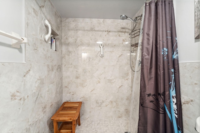 2520 Black Olive Blvd Unit 103, Delray Beach, FL 33445 - bathroom featuring tiled shower